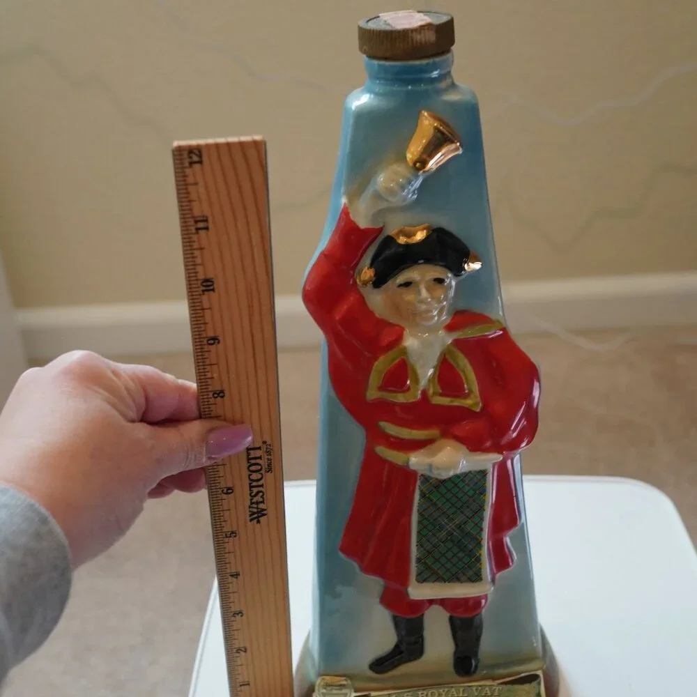 Vintage Jim Beam 1970 Beefeater Bells Scotch Royal Vat Whiskey‎ Decanter Empty